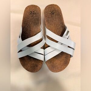 Reef White Cushion Bloom High Sandals, Size 9